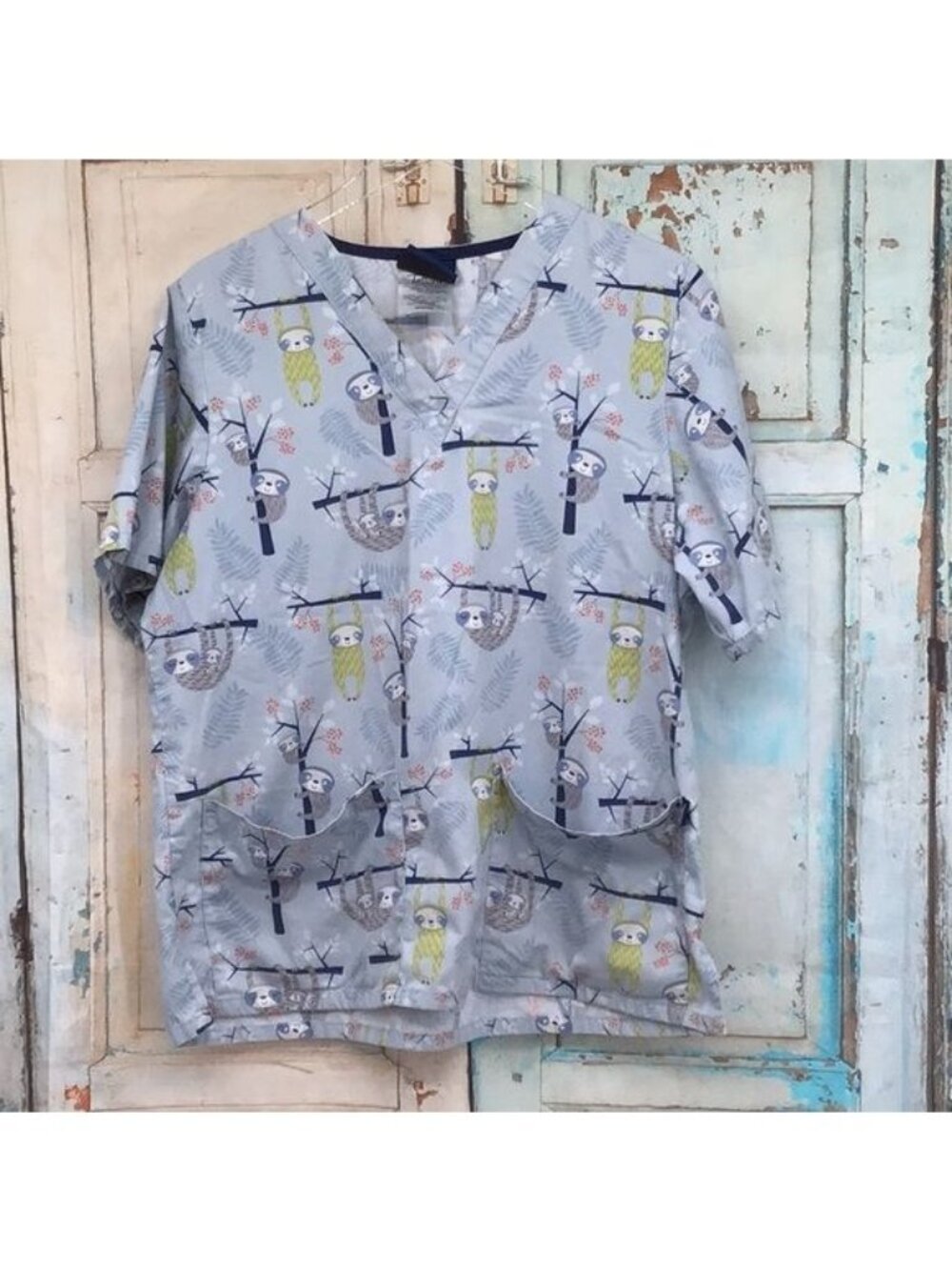 Tafford Womens Sloth Print V-Neck Scrub Top With Pockets Size Medium